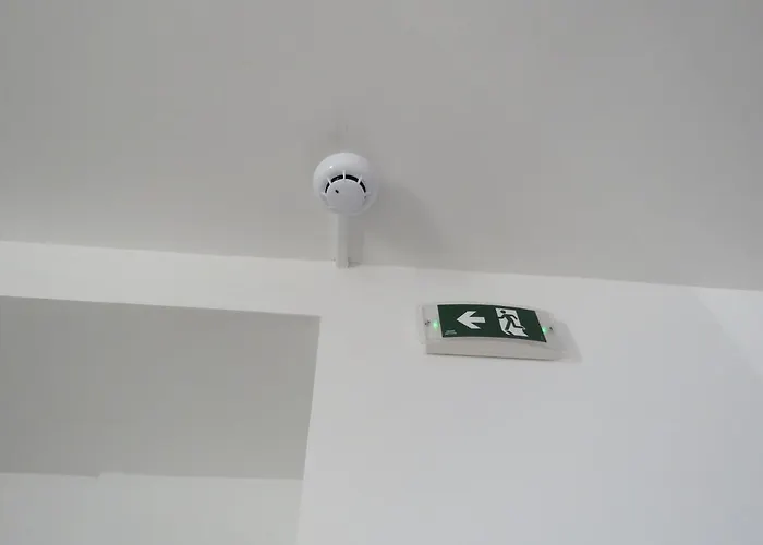 Aquamarine Sea Front - Second Floor Apartament *