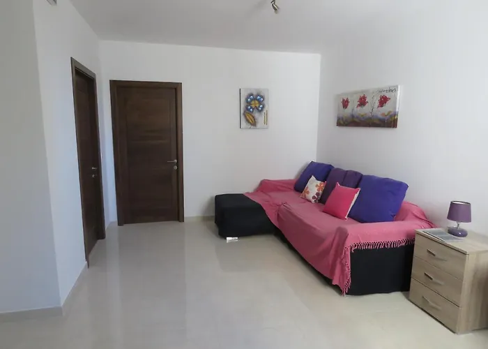 Aquamarine Sea Front - Second Floor Marsaskala